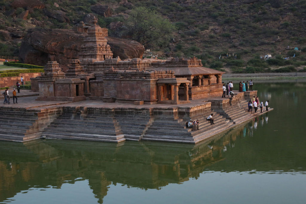 Evening at the temple - India Travel Forum | IndiaMike.com