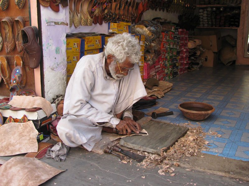 Mandawa Leather Craftsman - India Travel Forum | IndiaMike.com