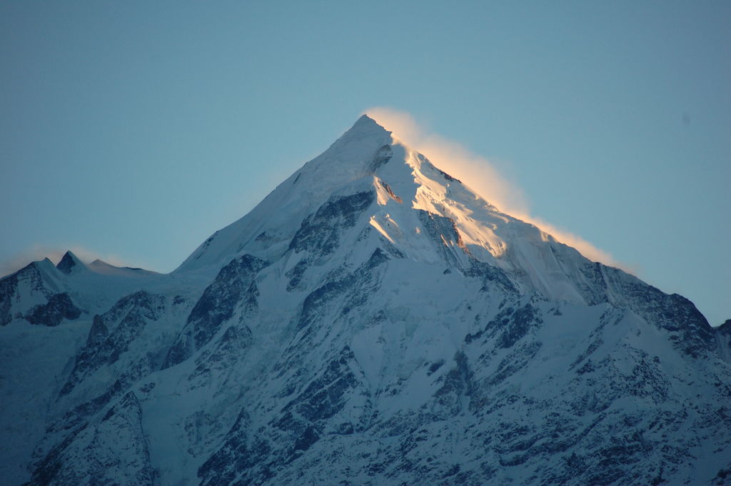 first-ray-of-sun-over-panchchuli-india-travel-forum-indiamike