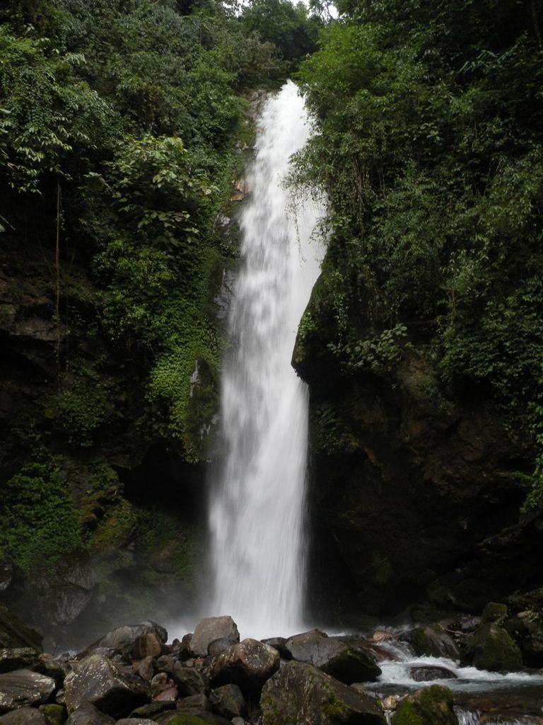 Kanchanjangha Falls - India Travel Forum | IndiaMike.com