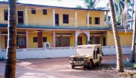 goa guest house with kitchen