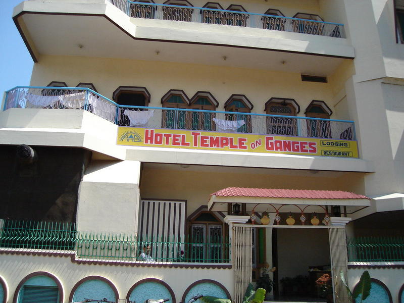 Varanasi+ganges+view+hotel