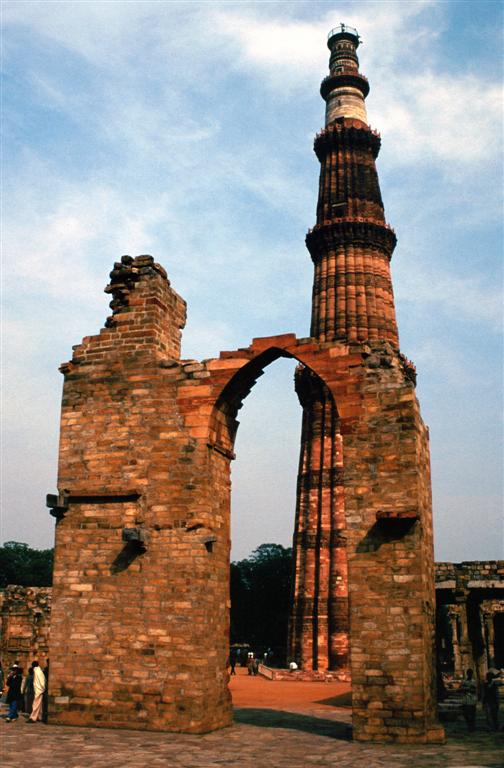 The Qutb Minar - India Travel Forum | IndiaMike.com