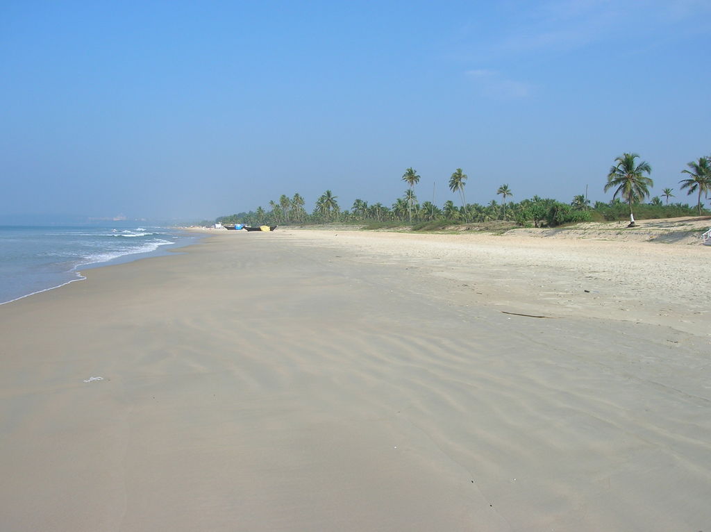 India Travel | Pictures: Utorda beach goa