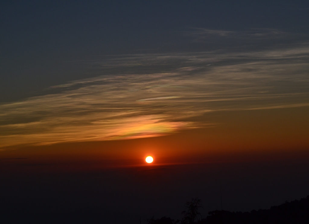 Sun rise from Tiger Hill - India Travel Forum | IndiaMike.com