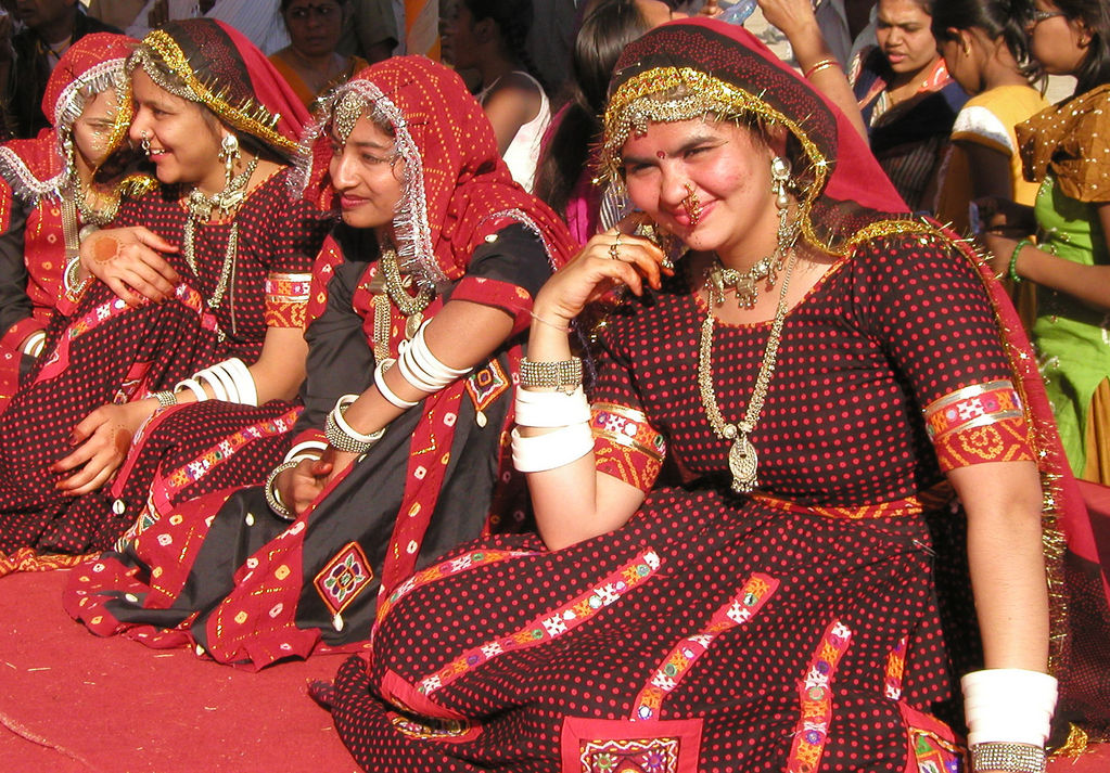 Kutch Desert Festival Girls - India Travel Forum | IndiaMike.com