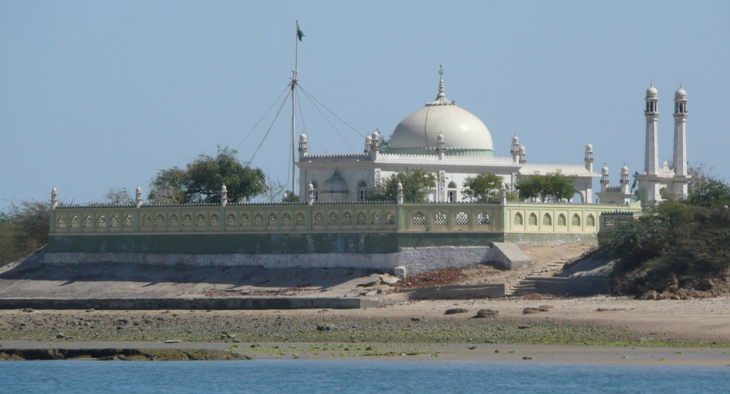 Bet Dwarka Island Mosque - India Travel Forum | IndiaMike.com