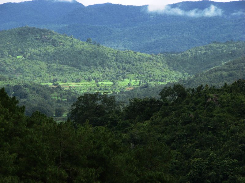 Play of Light and Shadow over the green valley,Daringbadi,Orissa ...